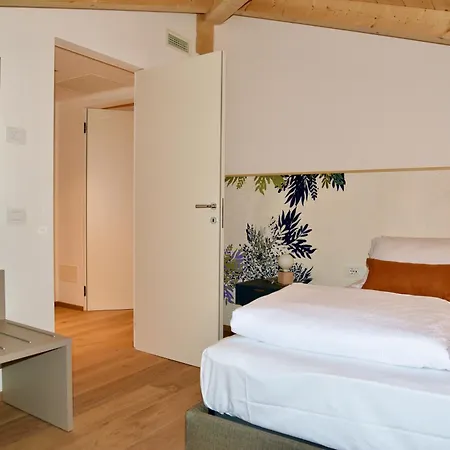 Nine Shared * Trydent