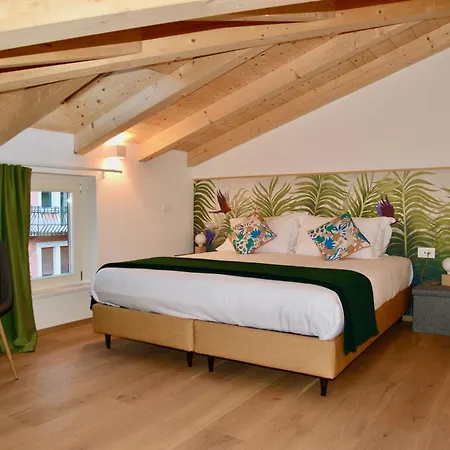 Nine Shared Nocleg ze śniadaniem Trydent