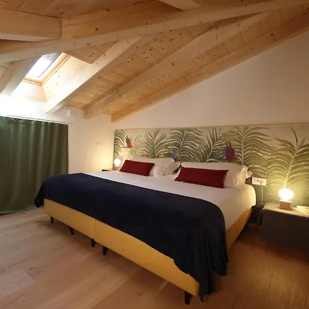 Nine Shared Nocleg ze śniadaniem Trydent